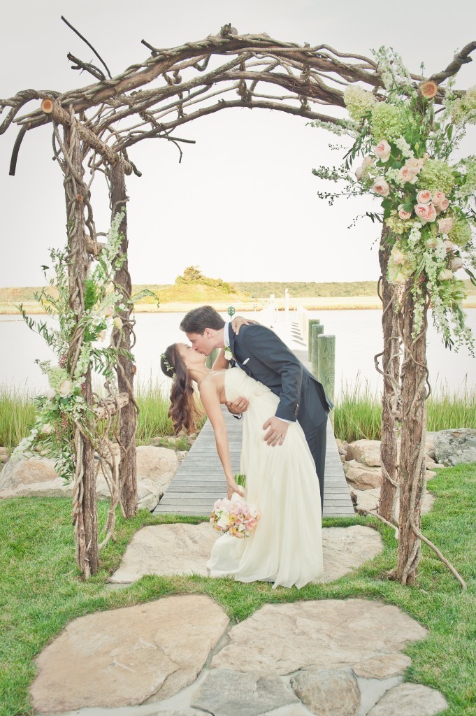 ct wedding flowers + arbor